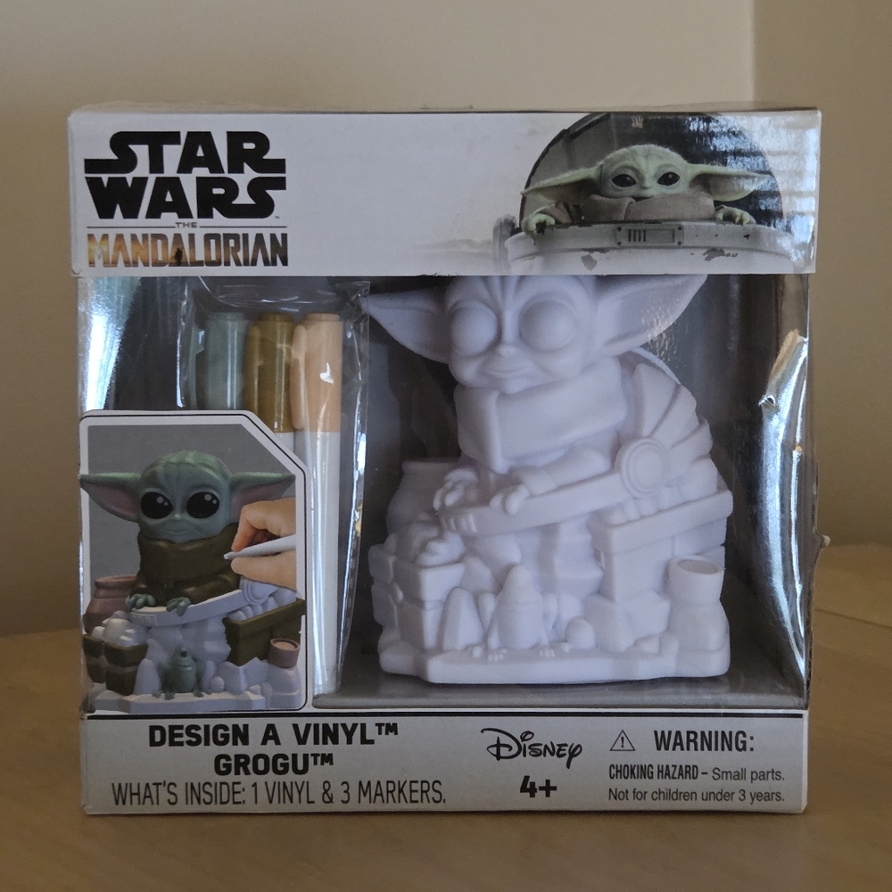 Disney Star Wars Design A Vinyl Grogu NWT